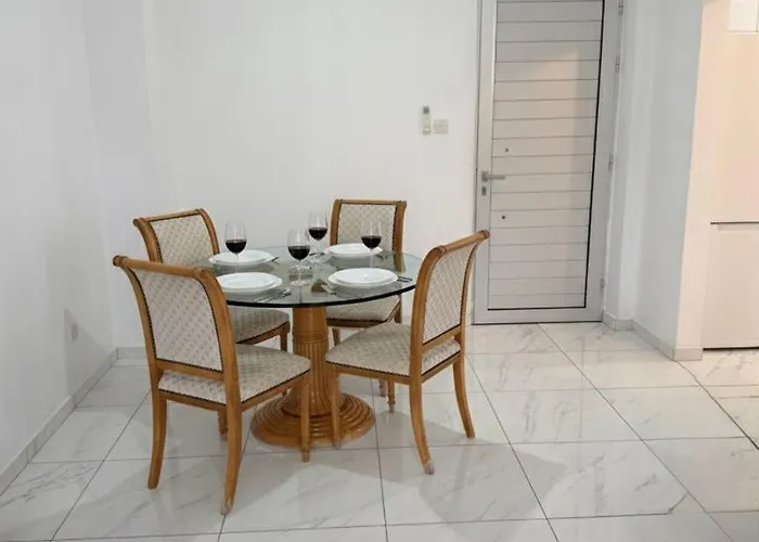 Marinas Harbour Court 206 Daire Pafos