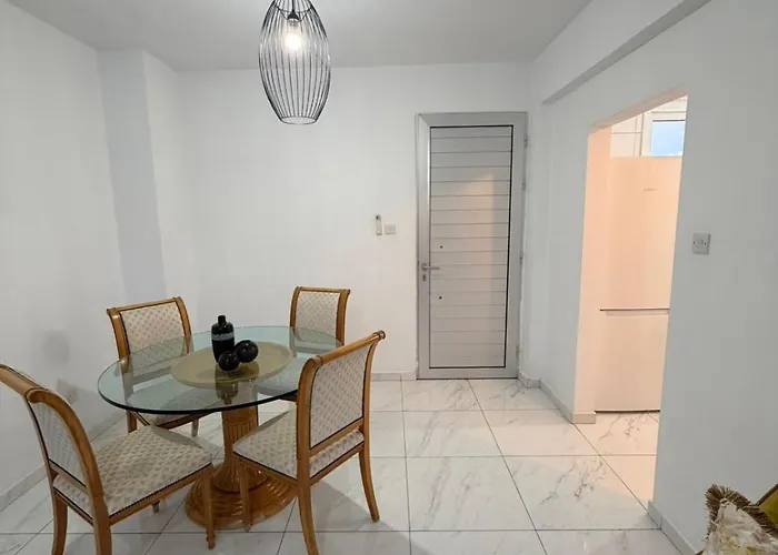 Daire Marinas Harbour Court 206 Pafos