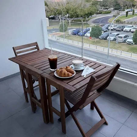 Signature Marinas Harbour Court 206 *