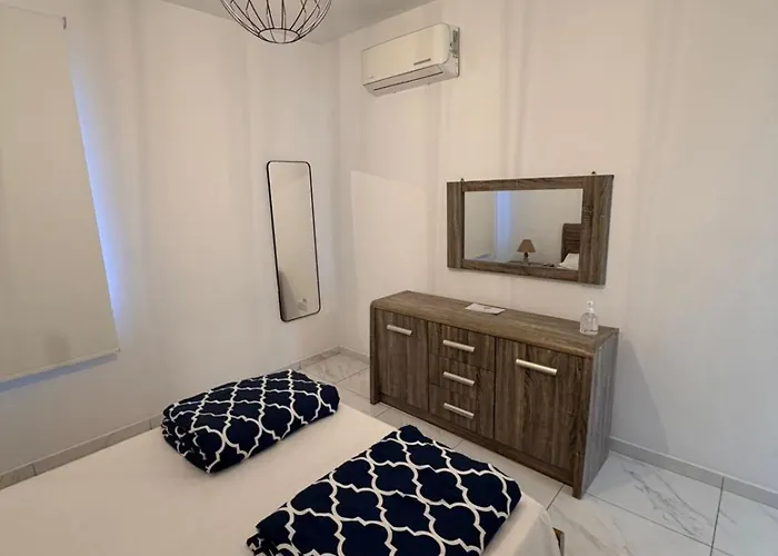 Apartmán Marinas Harbour Court 206 *