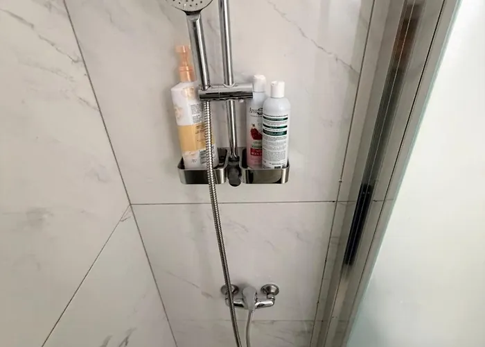 Marinas Harbour Court 206 *