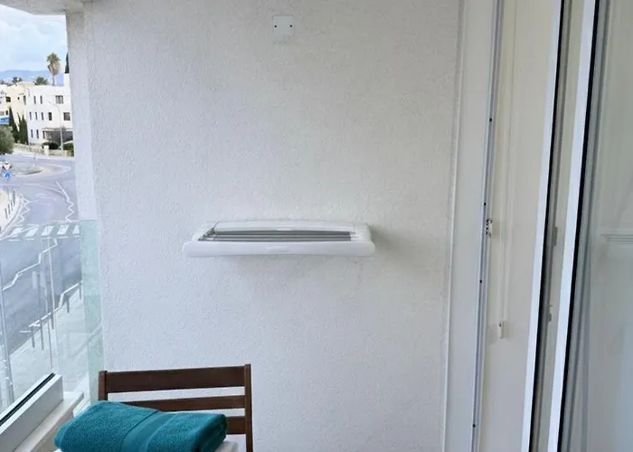 Marinas Harbour Court 206 פאפוס